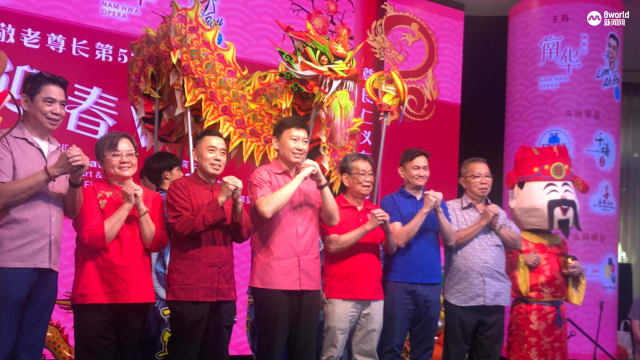 第52场“迎春暖心”慈善午宴邀千名长者 享用美食庆新年