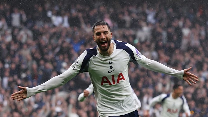 Bentancur returns in boost for Tottenham's relegation battle