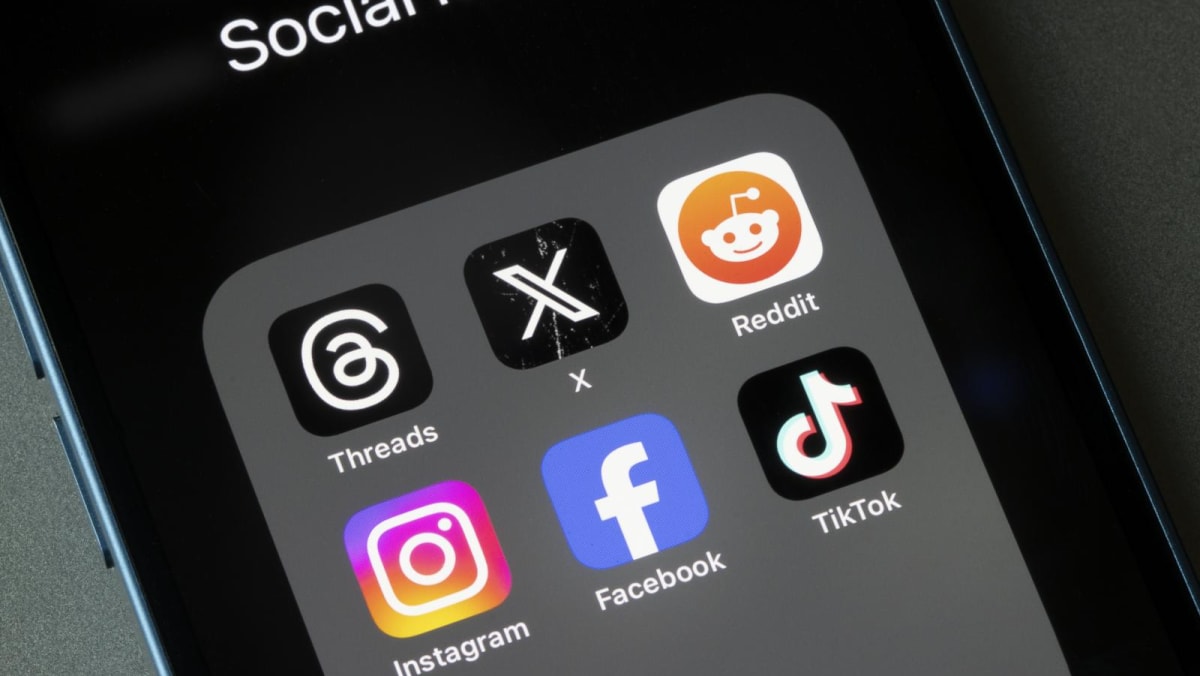 Indonesia batasi usia pengguna medsos anak dan remaja mulai 28 Maret 2026