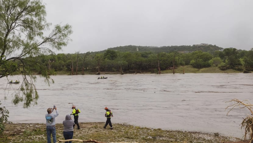 டெக்சஸ் மாநிலத்தில் வெள்ளம் - 13 பேர் மரணம்; 20க்கும் அதிகமான பிள்ளைகளைக் காணவில்லை