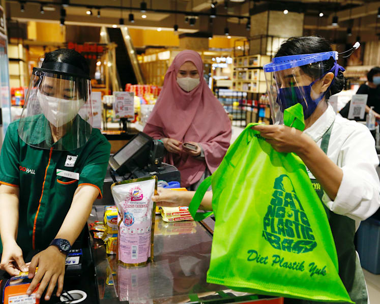 3 reasons why banning plastic bags is problematic