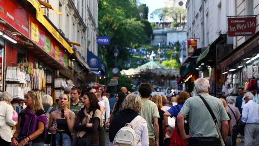 Last Tour stage to go through Butte Montmartre in Paris