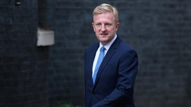 英国副首相明天起访问我国三天