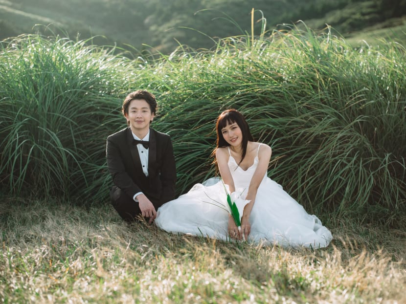 Fengshui master decided Oct 7 is the best date: local singer Boon Hui Lu set to marry musician fiancé