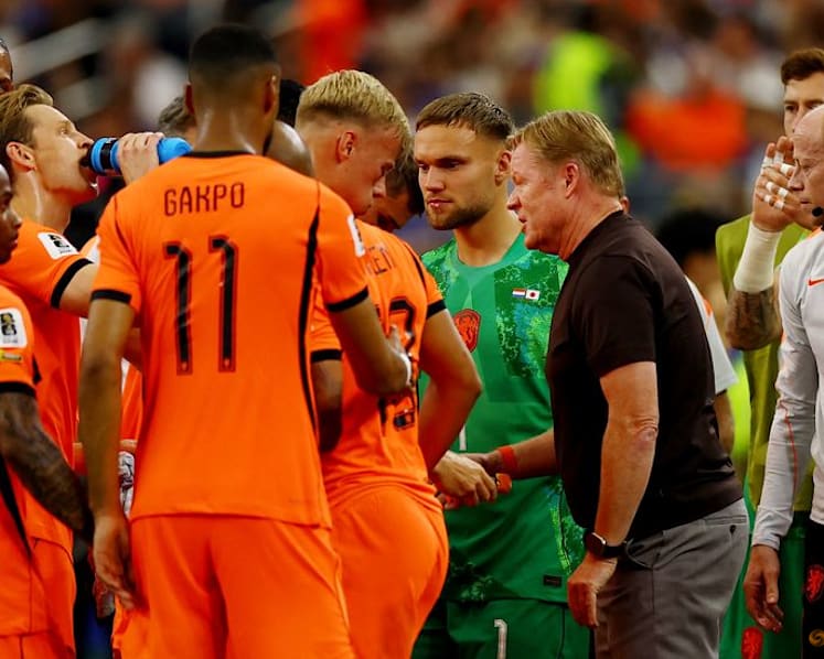 Netherlands coach Koeman defends tactics after frustration against Japan