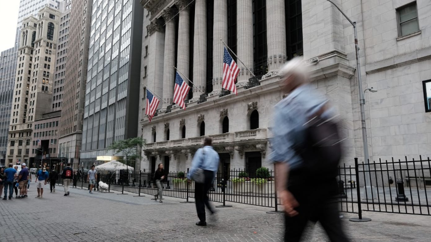 美国华尔街股市涨跌不一