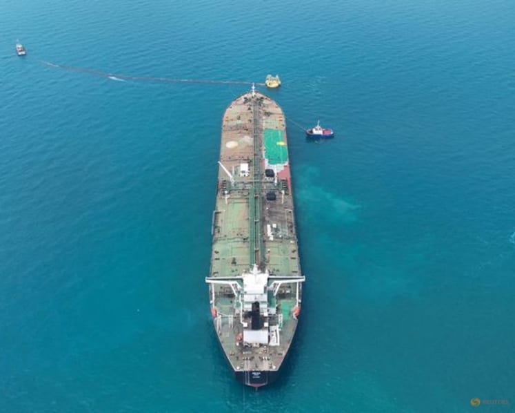 Oil prices rise for second session on continued Middle East supply concern