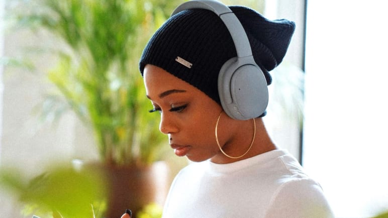 Active noise-cancelling headphones: 9 active noise-cancelling headphones for music and movies