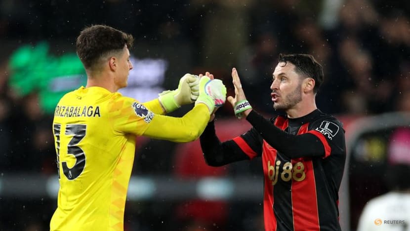 Semenyo's fast start lifts Bournemouth to 1-0 win over Fulham Semenyo's fast start lifts Bournemouth to 1-0 win over Fulham