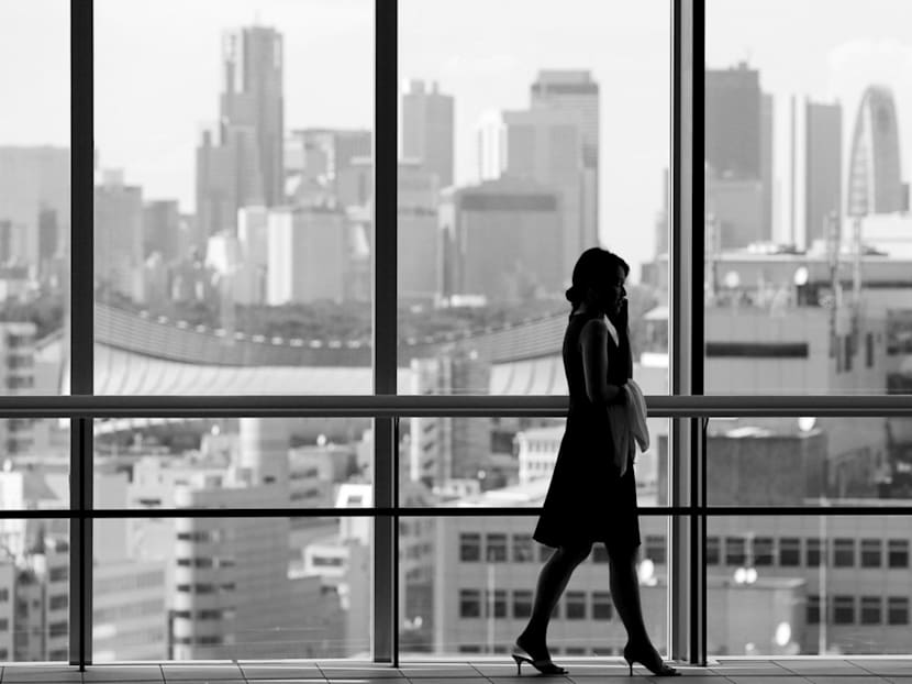 It’s time to limit personal use of mobile phones during work