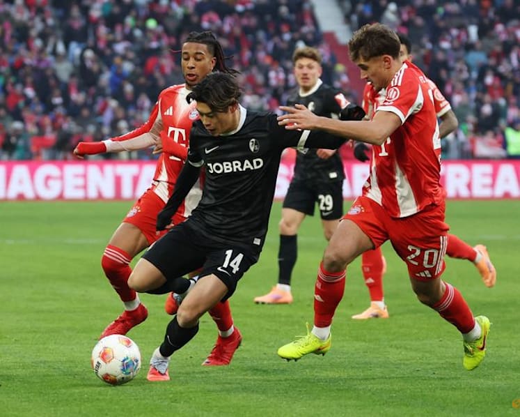 Olise shines as Bayern thrash Freiburg after sloppy start