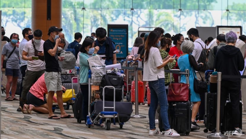 Commentary: Airlines may be reaching limit of passenger tolerance for high fares Commentary: Airlines may be reaching limit of passenger tolerance for high fares