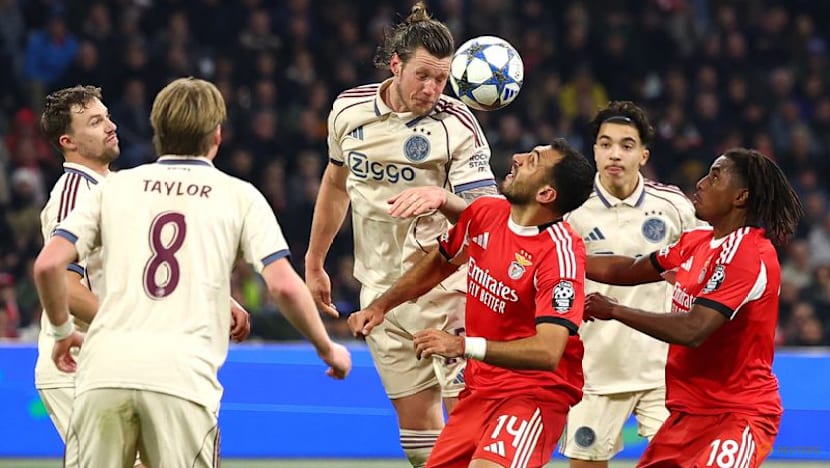 Benfica win first Champions League points but Ajax remain bottom