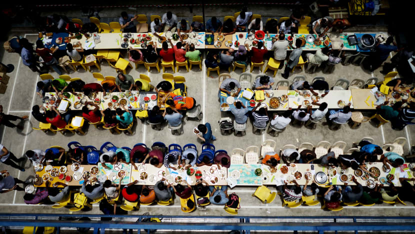 S’poreans team up with foreign workers to tackle tasty challenge