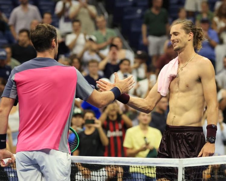 Zverev survives Halys scare to reach US Open third round