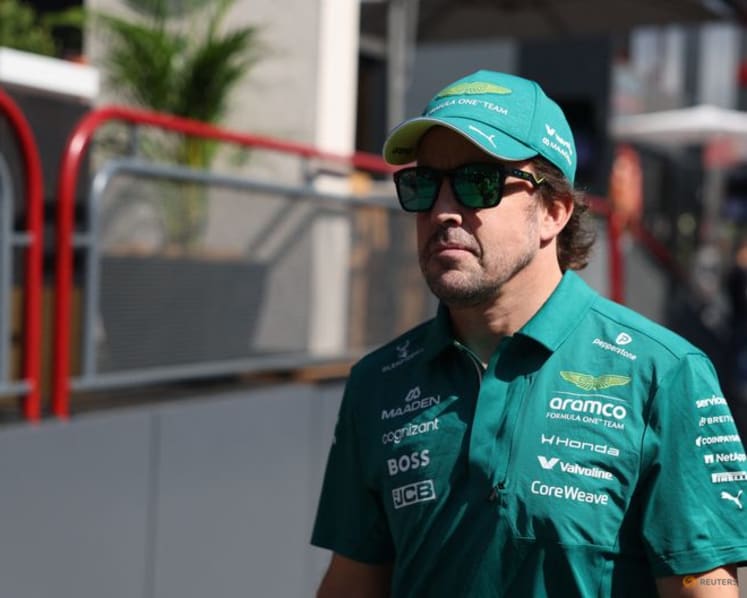 Motor Racing-Alonso extends contract with Aston Martin for 2027 season
