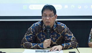 Rupiah tembus Rp18 ribu, Menkeu Purbaya bantah Indonesia menuju krisis