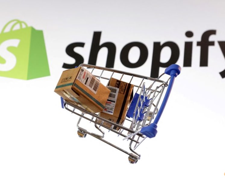 Canada's Shopify forecasts revenue above estimates, shares surge