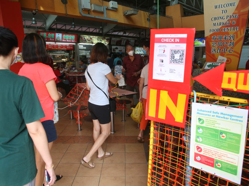 From March 29, 2022, at eateries where Covid-19 vaccination checks cannot be carried out, random spot-checks will be done instead to ensure that only vaccinated people are dining at these places. From March 29, 2022, at eateries where Covid-19 vaccination checks cannot be carried out, random spot-checks will be done instead to ensure that only vaccinated people are dining at these places.