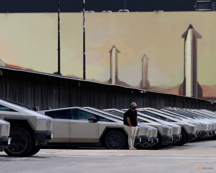 Wall St says Tesla-SpaceX deal inevitable but Musk says it's not certain