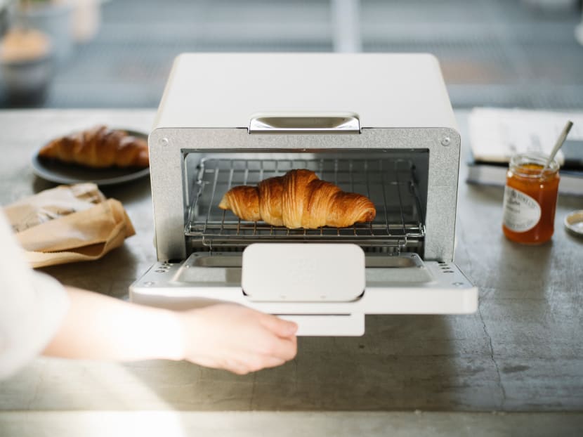 This fancy S$539 toaster oven from Japan is popular on social media – and I’m obsessed with it