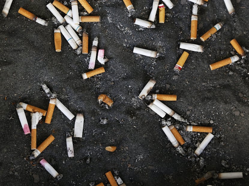 packet of tobacco Cigarette pack