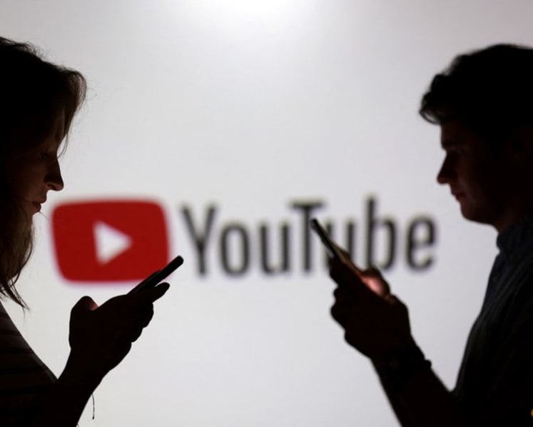 US FTC probes YouTube over social media policies, Bloomberg News reports