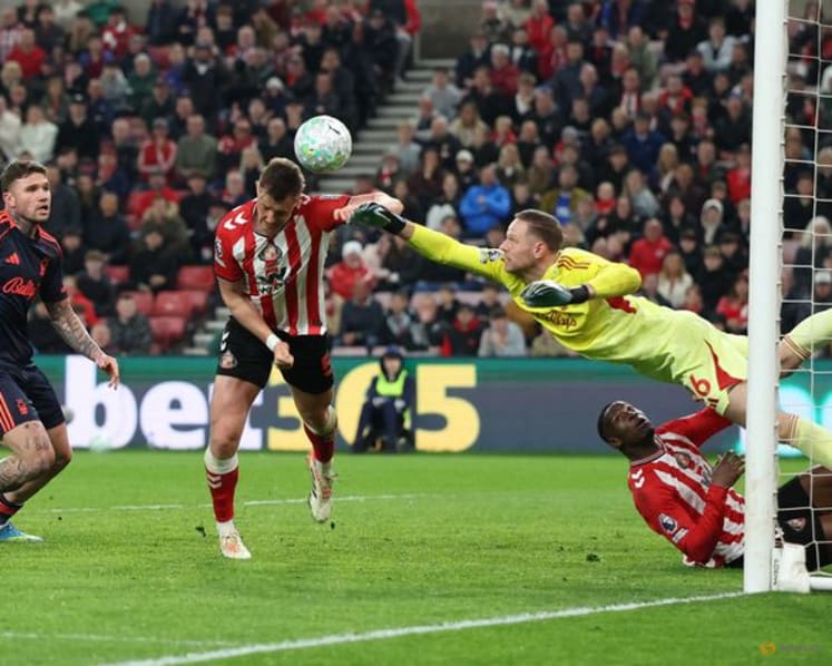 Forest eight points clear of relegation zone after 5-0 rout of Sunderland