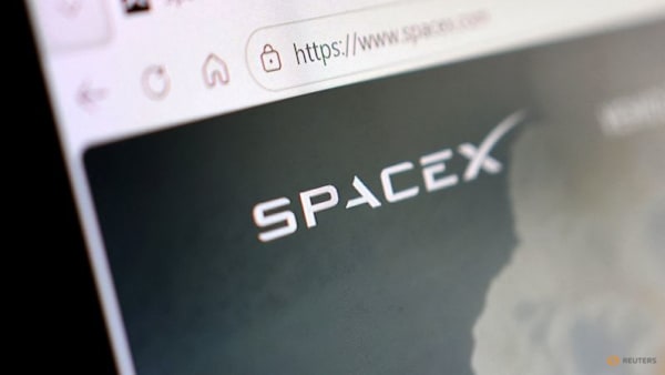 SpaceX aims to launch orbital AI computing tests by end of next year, sources say