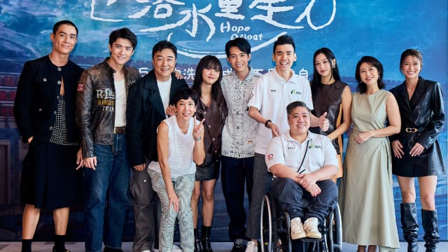 黄暄婷挑战饰演残疾泳将　与张哲通雨中对戏“心动了”！