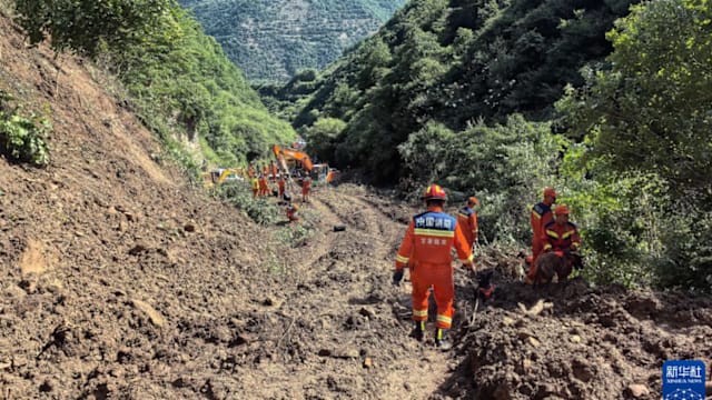 中国甘肃山体滑坡 死亡人数增加到21人
