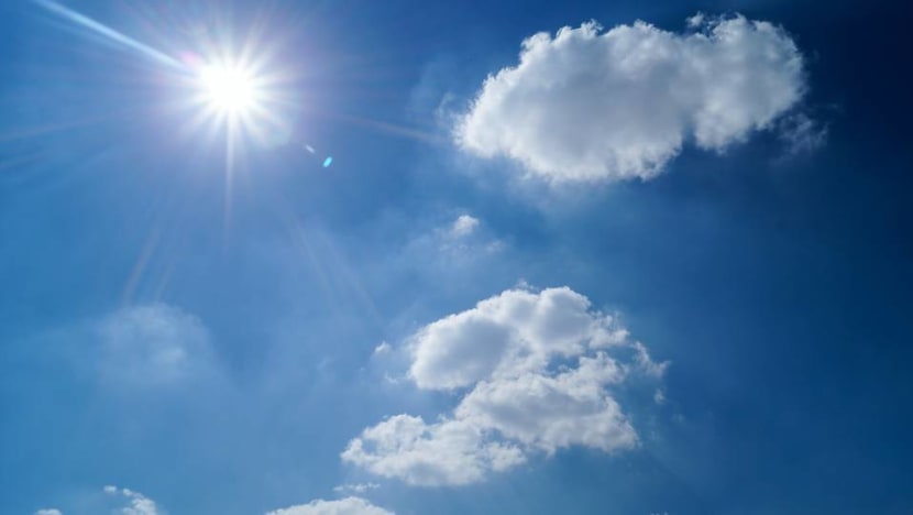 Commentary: Cooling the Earth by reflecting sunlight back to space is a dangerous distraction Commentary: Cooling the Earth by reflecting sunlight back to space is a dangerous distraction
