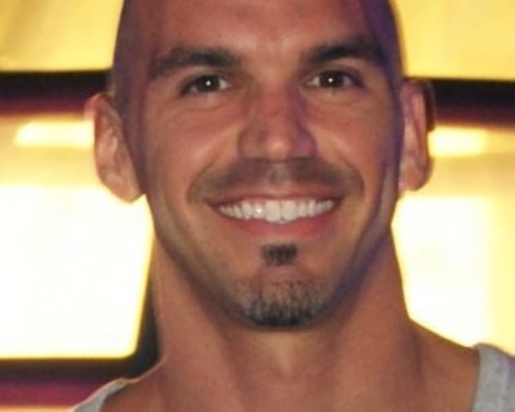 Dad of girl shown porn by sex criminal outraged at 4-year sentence