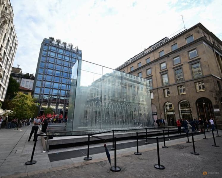 Italian Apple store employees strike on iPhone18 Pro launch day
