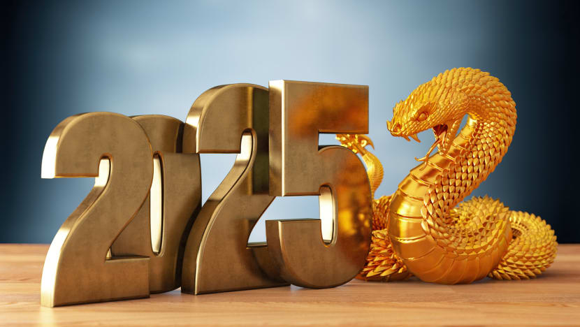 Ramalan Imlek 2025: 3 shio paling hoki dan apes di Tahun Ular Kayu