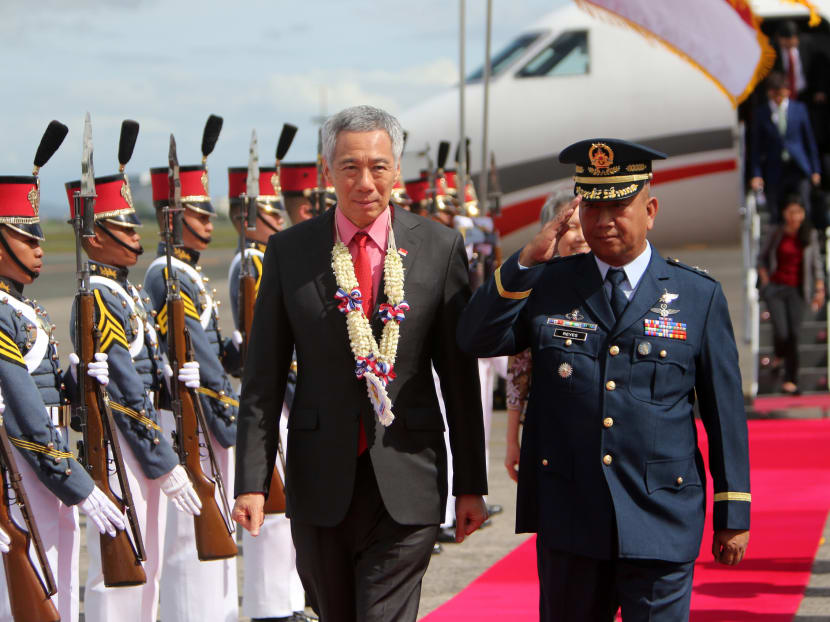 Prime Minister Lee Hsien Loong arrived at Clark International Airport in the Philippines at about 1pm on Sunday (Nov 12) for the Asean Summit and related meetings. Photo: Ministry of Communications and Information