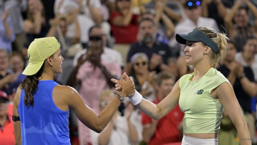 Bouchard extends career with first-round win at Canadian Open