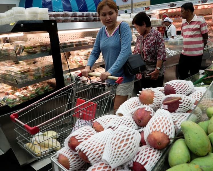Thai inflation negative again in November, industry sees floods trimming growth