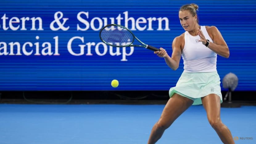 Defending champions Sabalenka, Sinner advance in rain-hit Cincinnati Open