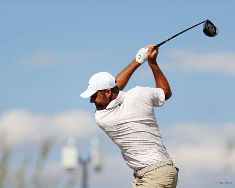 Clark builds six-stroke lead heading into US Open final round