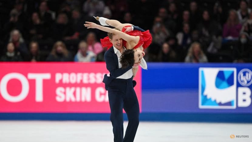 Figure Skating-Liu delivers stunner to take gold at world championships