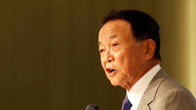 日本自民党麻生太郎：考虑要求提前举行党总裁选举