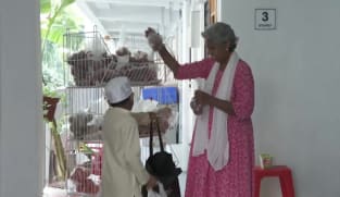 “இளமையில் வறுமை, இன்னல்- வலி தெரியும்; இன்று மற்றவர்களுக்கு உதவுகிறேன்”