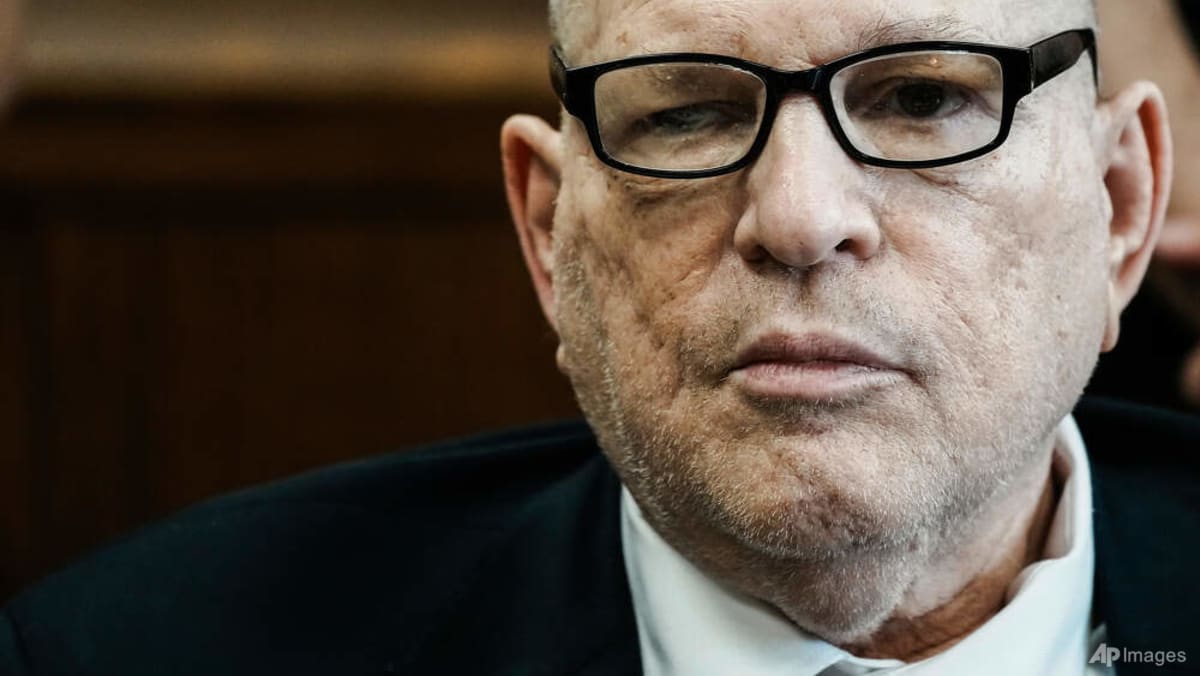 Rape retrial hears Weinstein 'preyed' on aspiring US actress