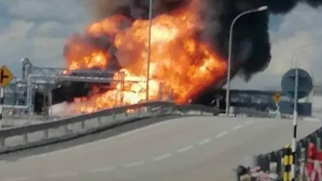 马国边佳兰石油管道起火爆炸 所幸无人伤亡