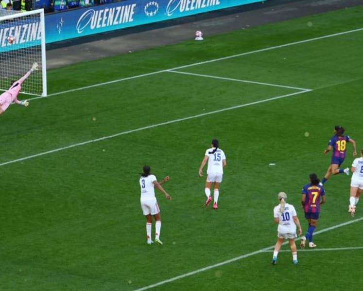 Barcelona power to 4-0 women's Champions League final win over Lyon