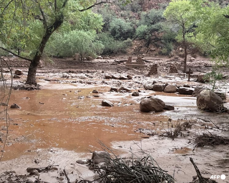Hikers describe intense rain and wind before floodwaters ravage Grand Canyon Hikers describe intense rain and wind before floodwaters ravage Grand Canyon