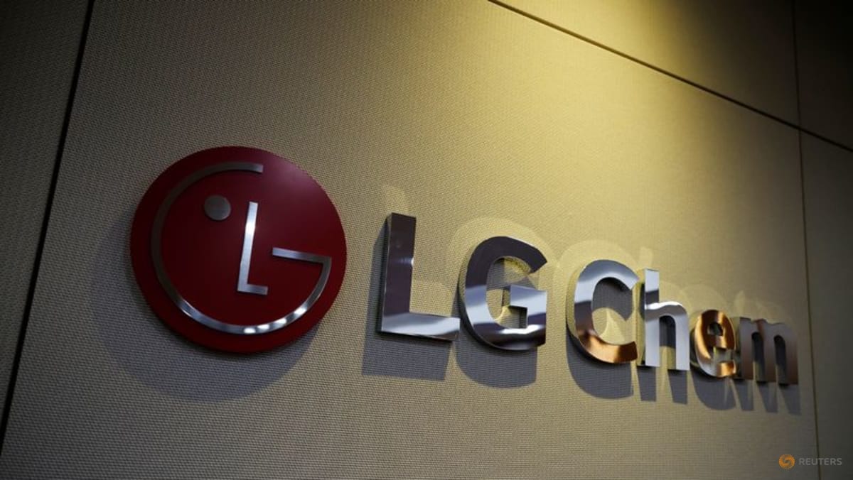 LG Chem plans to shut down its no. 2 ethylene plant soon, source says