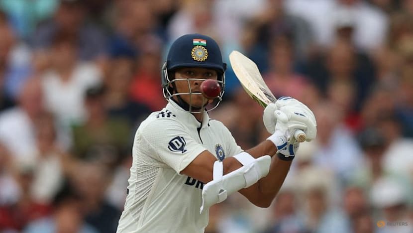 India bank on old recipe of spin and first-innings heft against South Africa