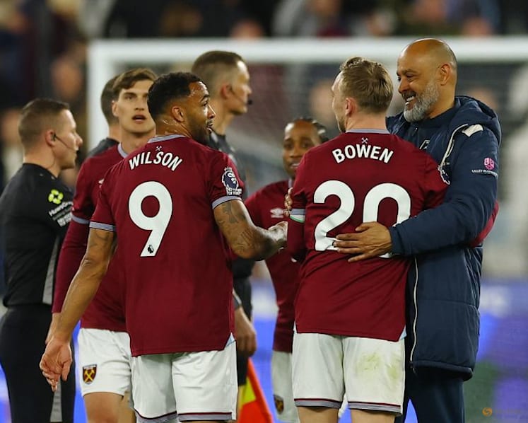 West Ham out of relegation zone with 4-0 win over Wolves